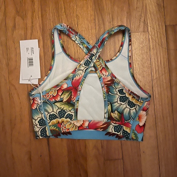 NWT Johnny Was Blu Cross Back Sports Bra - Picture 5 of 5